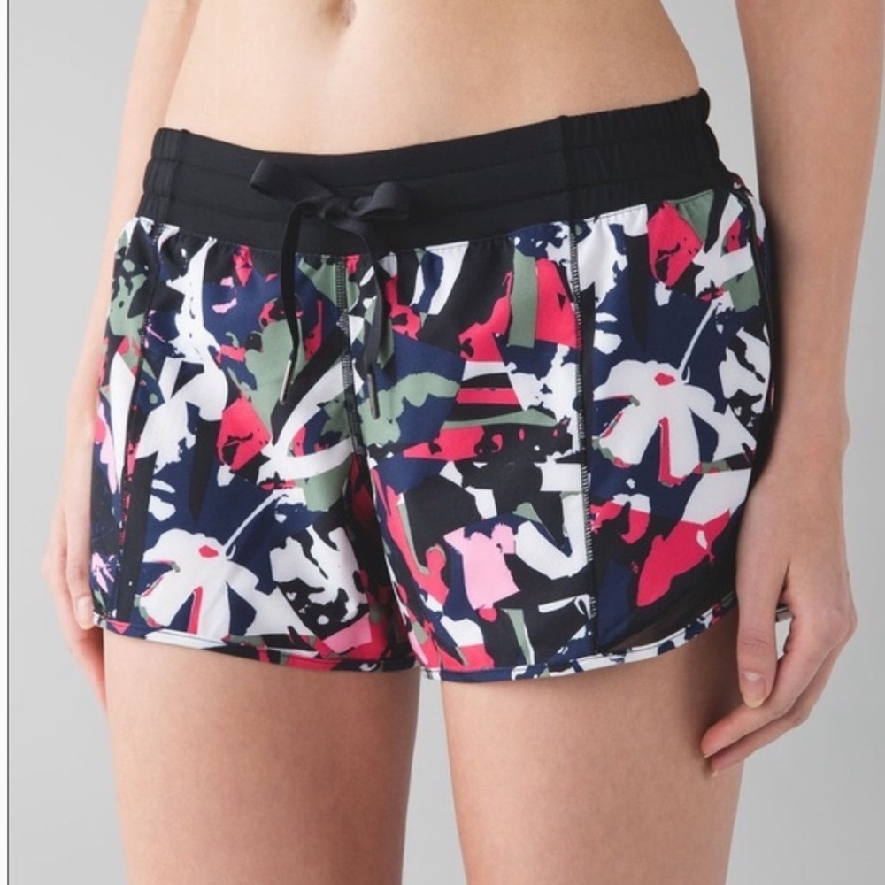 Lululemon Muliticolored Hottie Hot Short